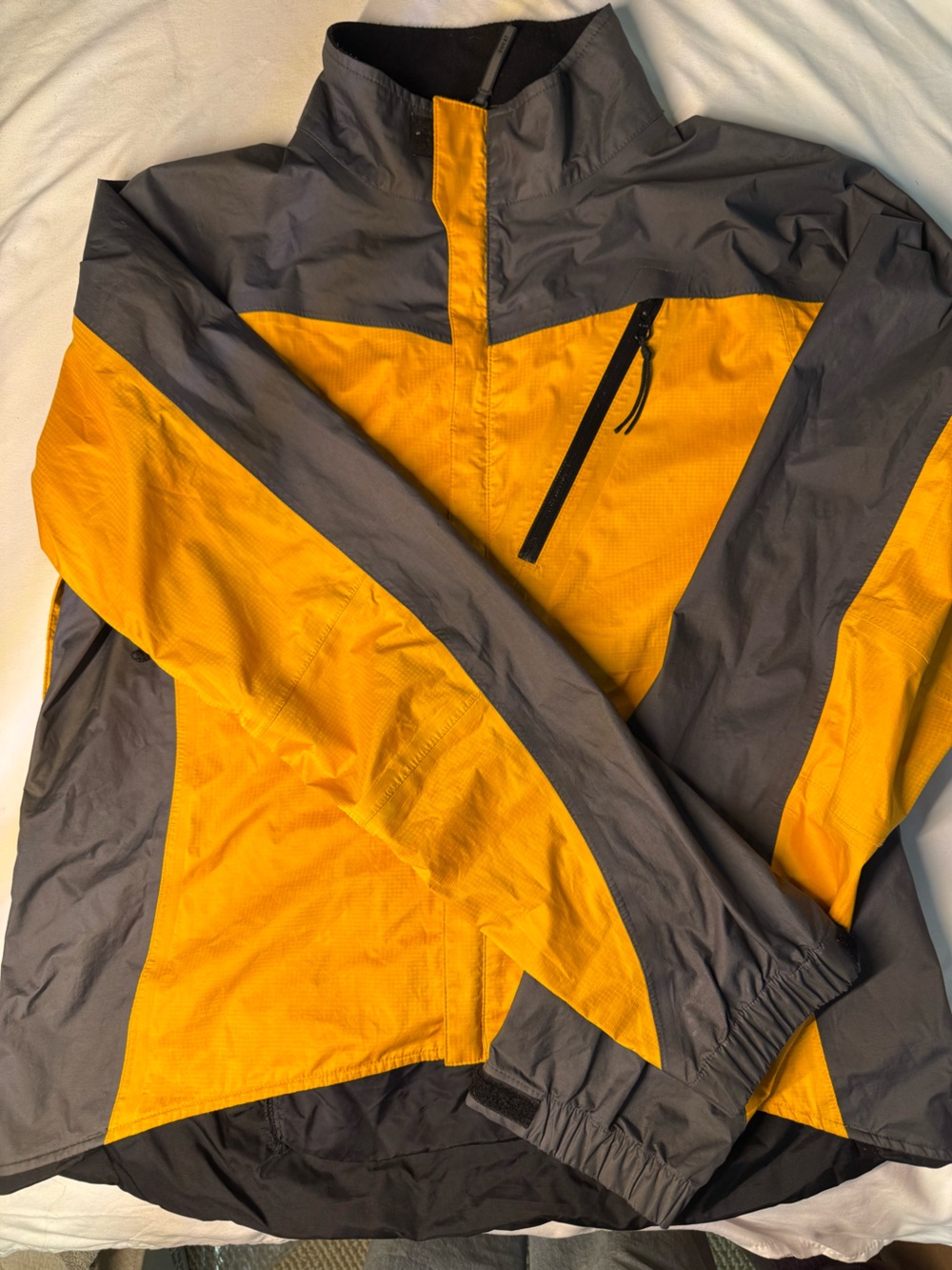REI Men's Yellow and Black Lightweight Windbreaker Jacket